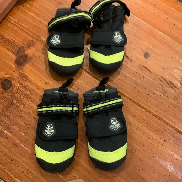 Arcadia Trail All-Terrain Dog Boots. Size Large - Picture 2 of 10